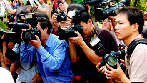 Prensa vietnamita promueve la protección de derechos infantiles